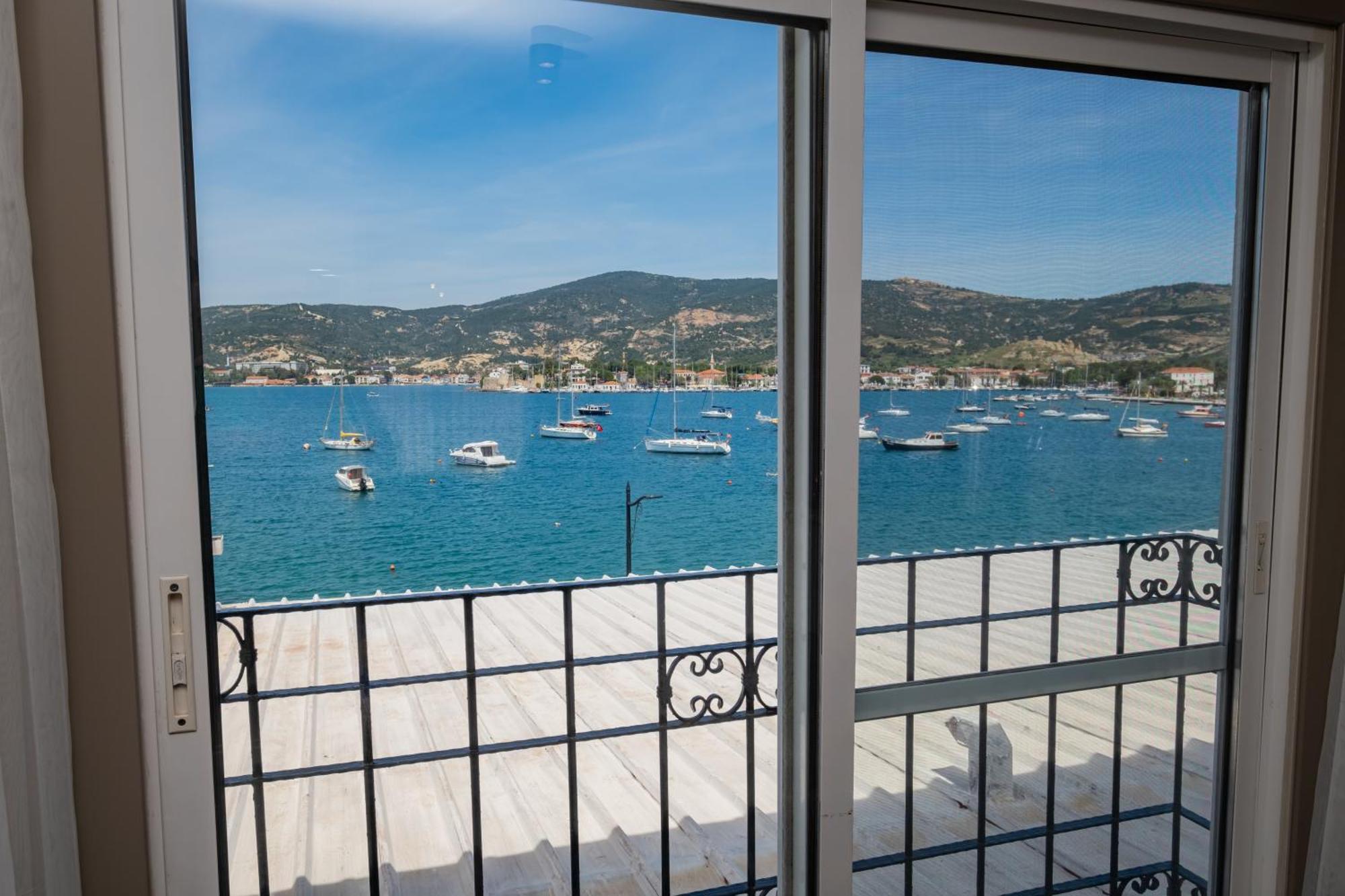 Bd Suites Foça Exterior foto